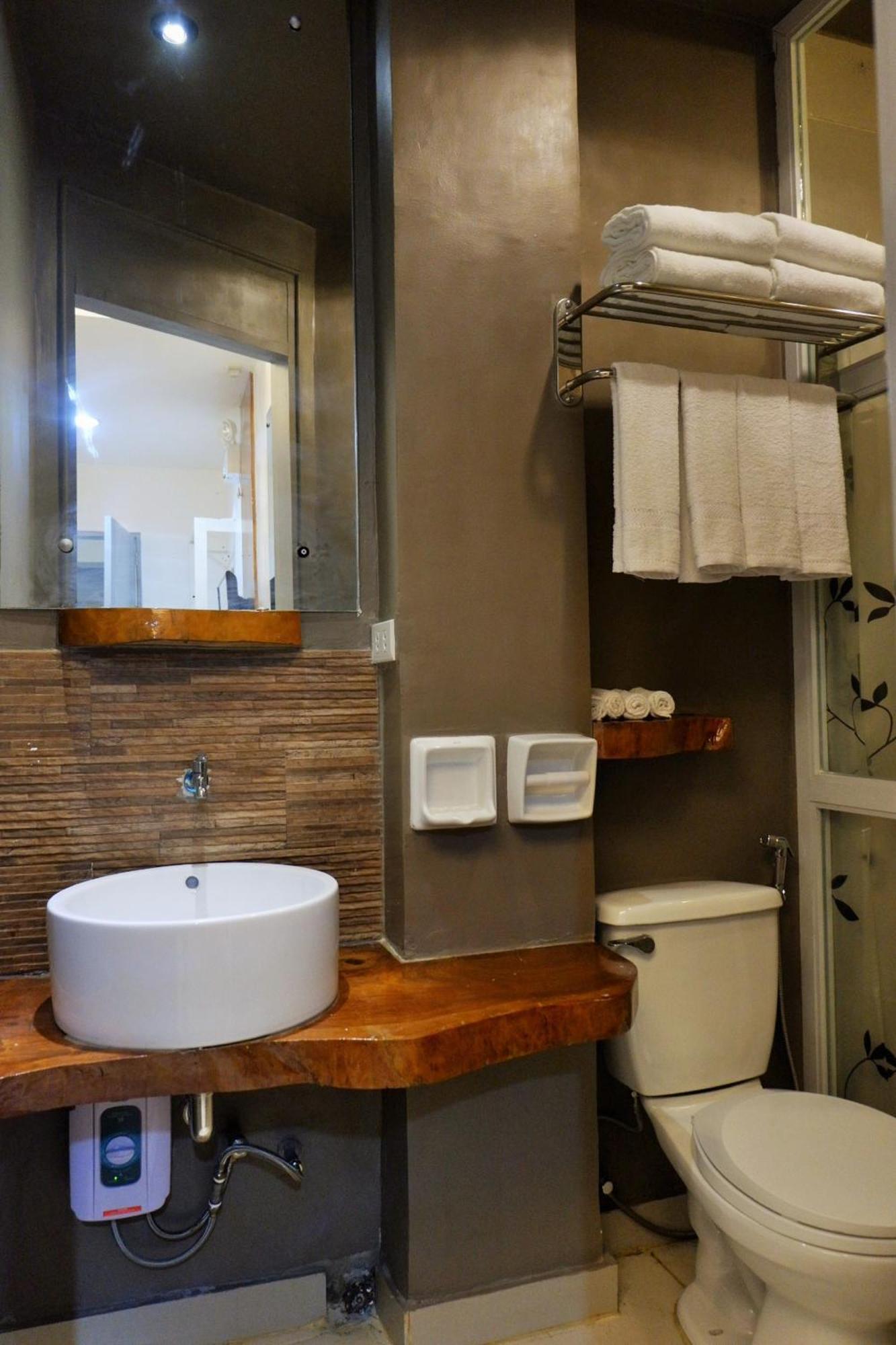 Kamusta Boutique Hotel Balabag  Room photo